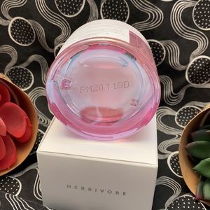 herbivore exfoliating
